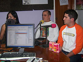 www.retrotoys.com.ve en "Enred@te FM", Familia 94.9 FM