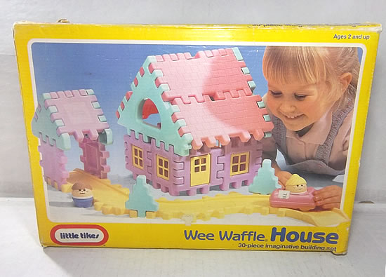 WEE WAFFLE HOUSE